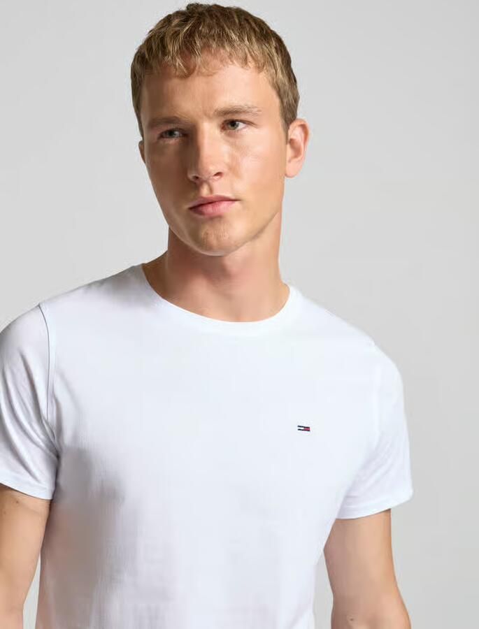 TOMMY JEANS T-shirt TJM ESSENTIAL SOLID TEE met ronde hals en subtiele logo-vlag - Foto 10