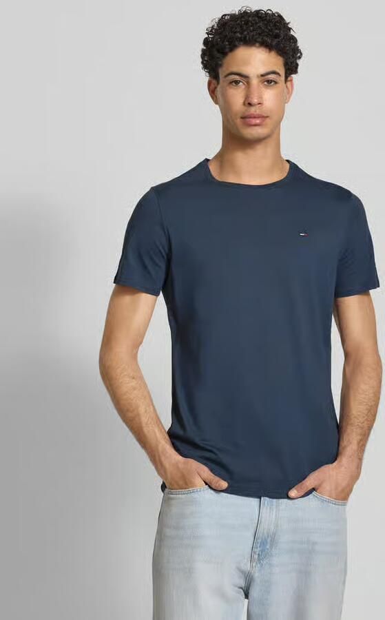 TOMMY JEANS T-shirt TJM ORIGINAL JERSEY V NECK TEE met v-hals en subtiele logo-vlag - Foto 11