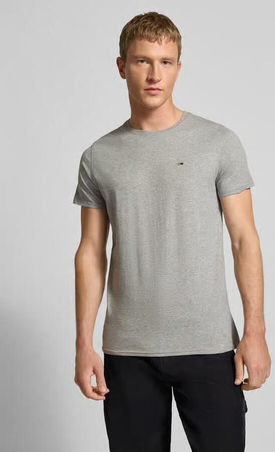 TOMMY JEANS T-shirt TJM ESSENTIAL SOLID TEE met ronde hals en subtiele logo-vlag - Foto 19