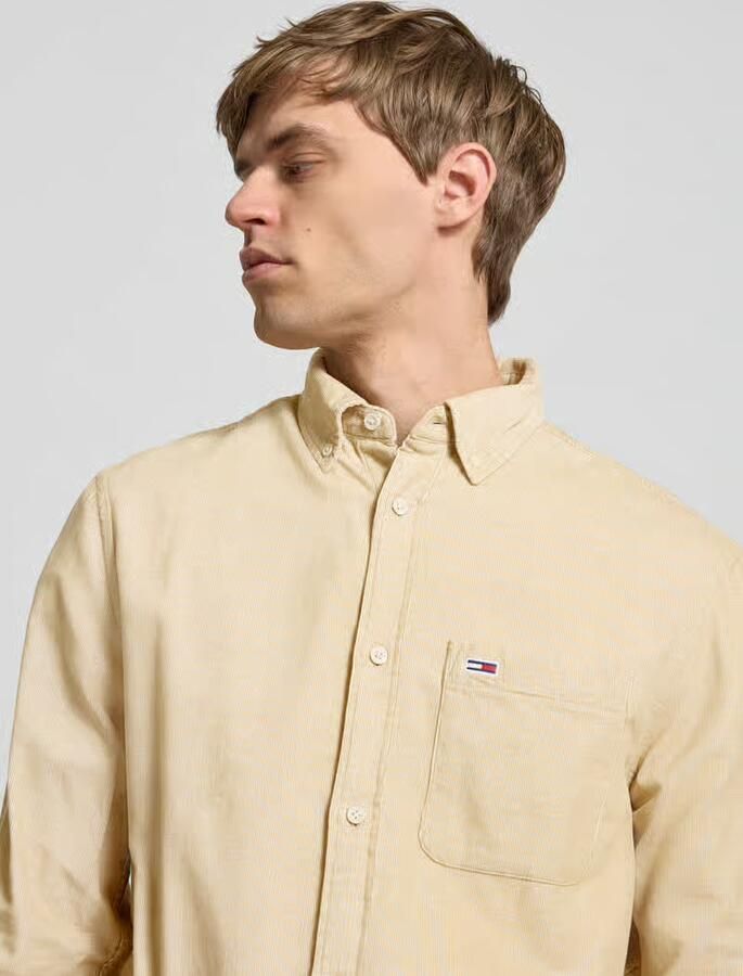 TOMMY JEANS Overhemdjasje TJM ENTRY CORD SHIRT EXT met borstzak en logoborduring