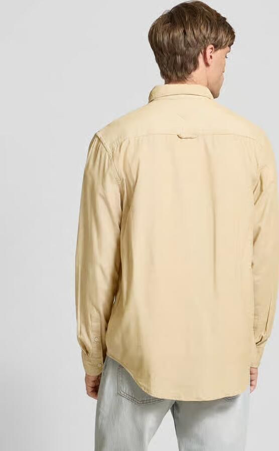 TOMMY JEANS Overhemdjasje TJM ENTRY CORD SHIRT EXT met borstzak en logoborduring - Foto 3