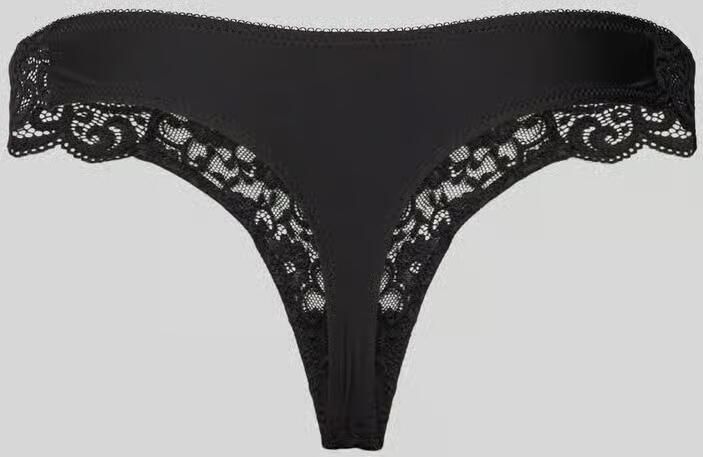Triumph String in semi-transparant design model 'AMOURETTE'
