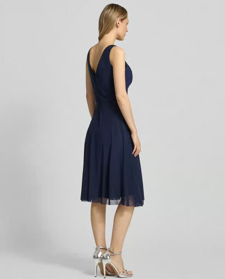 TROYDEN COLLECTION Cocktailjurk in wikkellook met V-hals