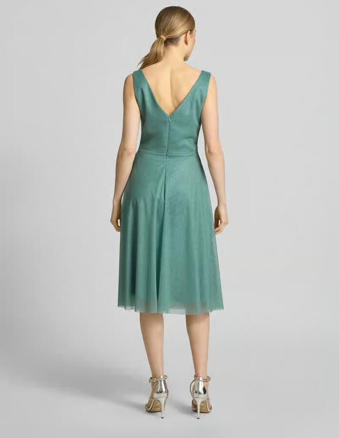 TROYDEN COLLECTION Knielange cocktailjurk met V-hals