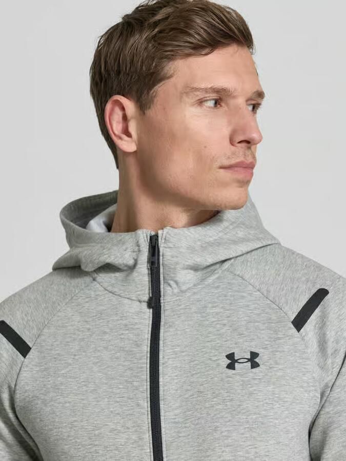 Under Armour Regular fit jack met capuchon model 'Unstoppable'