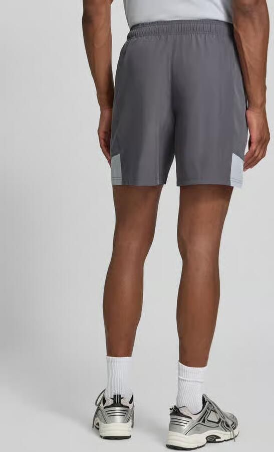 Under Armour Regular fit sportshort met elastische band model 'UTILITY' - Foto 3