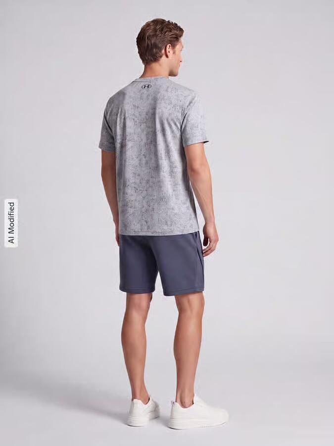 Under Armour Regular fit t-shirt met structuurpatroon model 'Pixelate'