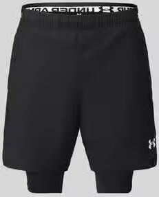 Under Armour relaxed fit sportshorts in dubbele-laagjeslook