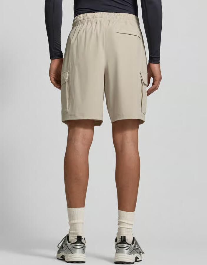 Under Armour Straight fit korte broek met cargozakken model 'Vibe'