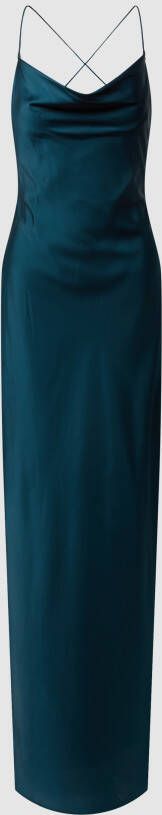 Unique Avondjurk met cascadehals