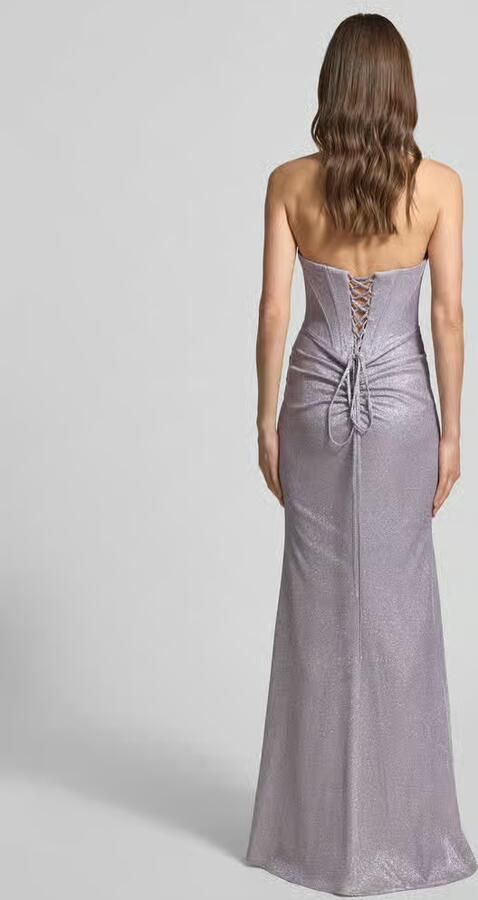 Unique maxi-jurk met vetersluiting in off-shoulder-look