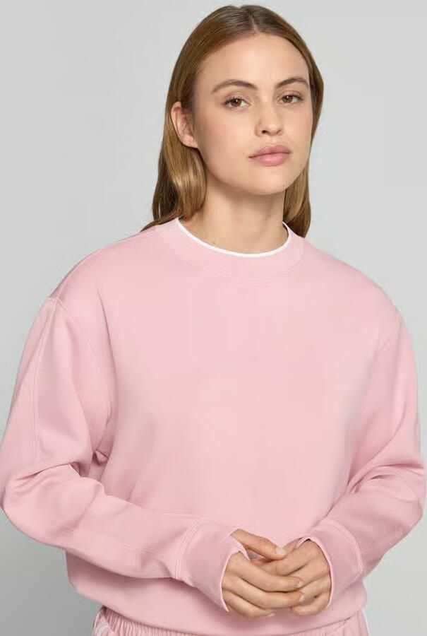 Varley Cropped sweatshirt model 'tasmin'
