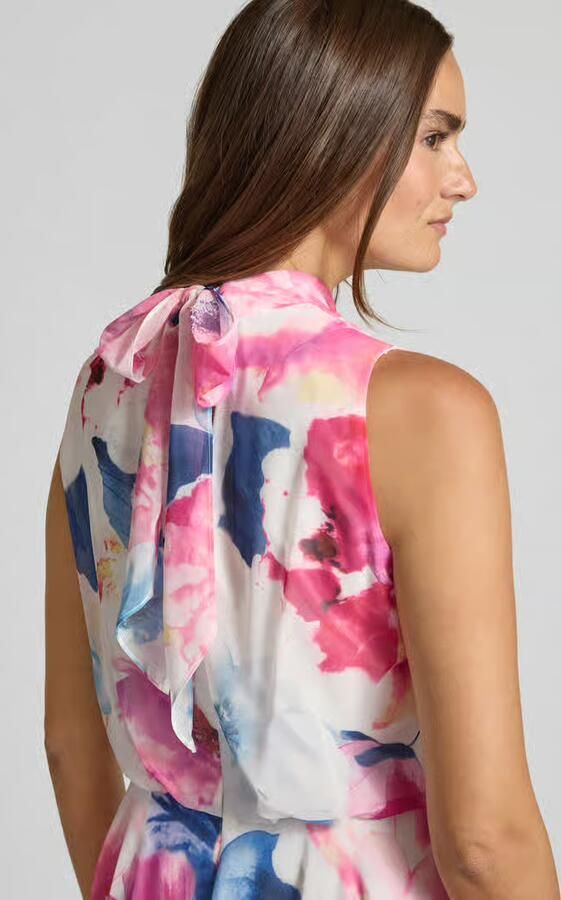 Vera Mont cocktailjurk met asymmetrische zoom