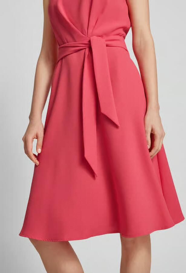 Vera Mont Cocktailjurk met strikceintuur