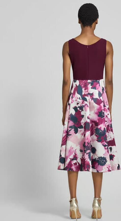 Vera Mont Getailleerde cocktailjurk met all-over motief