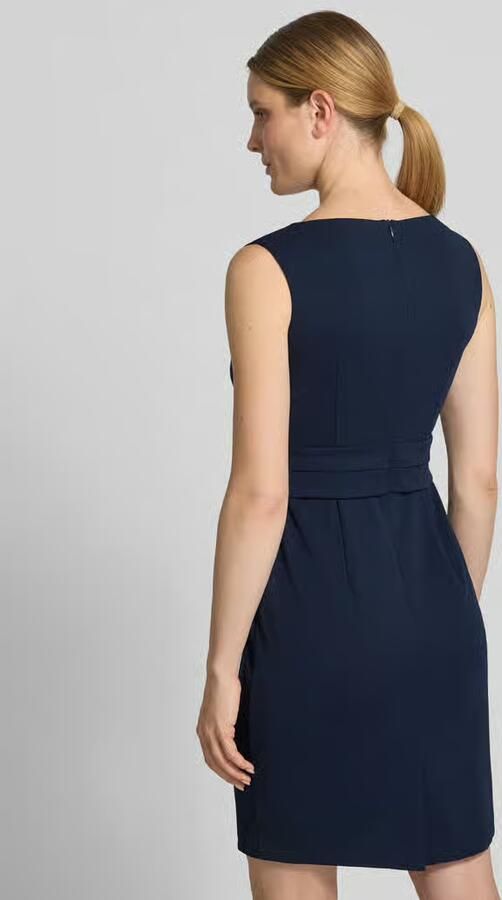 Vera Mont Knie-lange cocktailjurk met knoopdetail