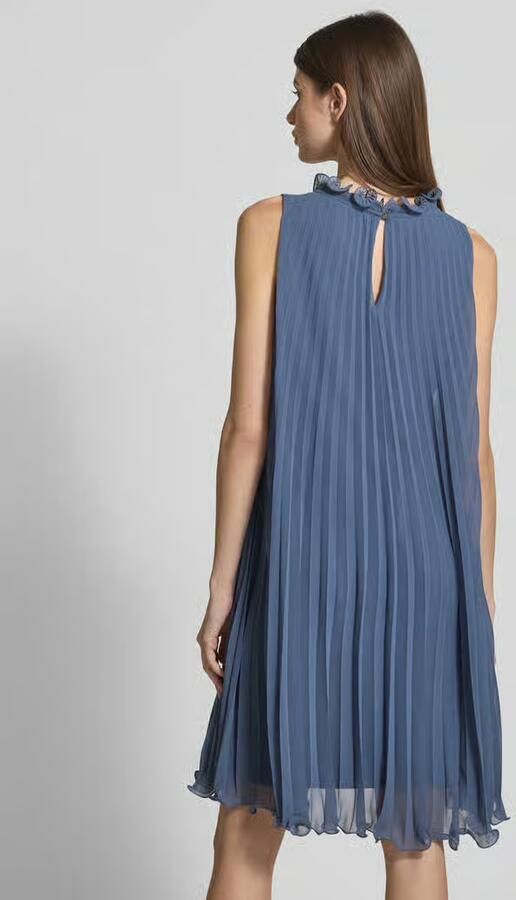 Vera Mont Knielange cocktailjurk met plissévouwen