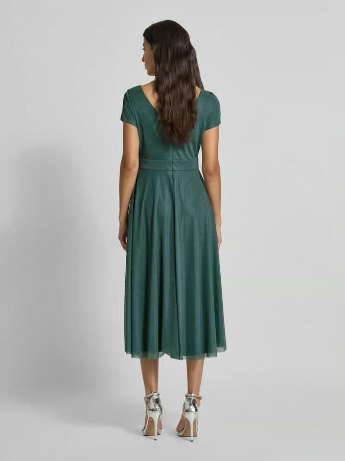 Vera Mont Knielange cocktailjurk met V-hals