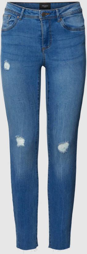 Vero Moda Slim fit jeans in destroyed-look model 'TANYA'