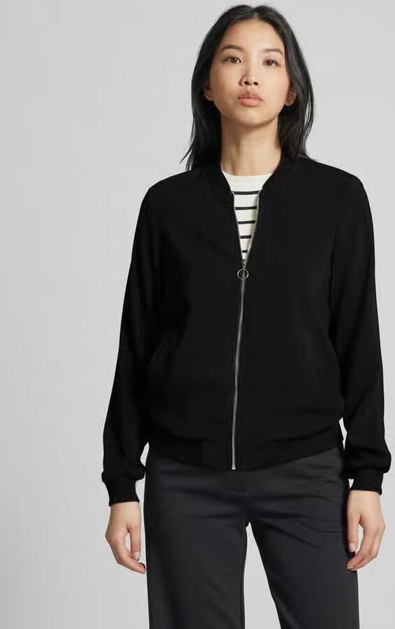 Vero Moda Bomberjack met steekzakken opzij model 'COCO' - Foto 9