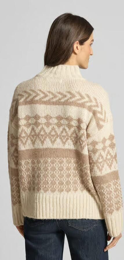 Vero Moda Comfort Fit gebreide pullover van Noors tricot model 'AMPLE'