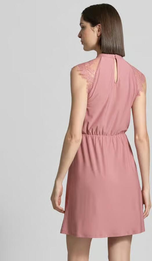 Vero Moda Getailleerde vrijetijdsjurk met kanten afwerking model 'MILLA' - Foto 2