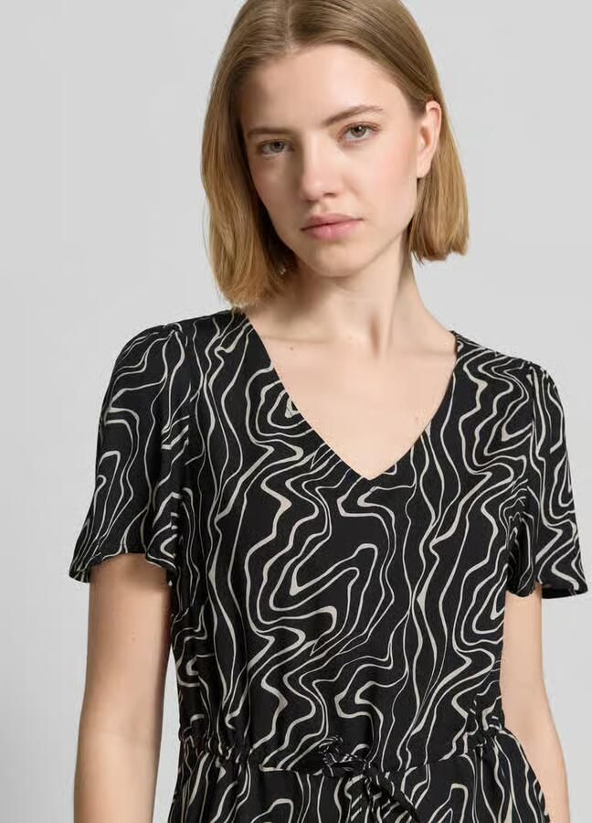 Vero Moda Getailleerde vrijetijdsjurk van pure viscose model 'EASY JOY'