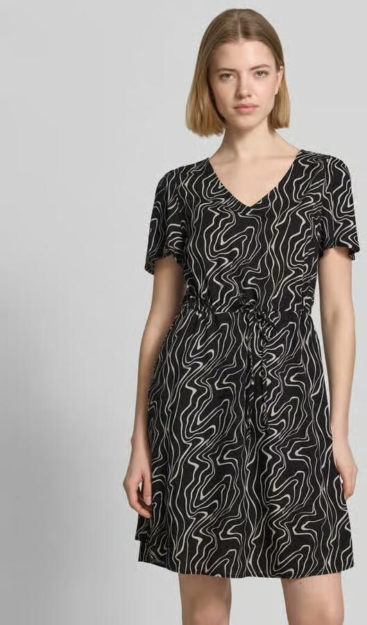 Vero Moda Getailleerde vrijetijdsjurk van pure viscose model 'EASY JOY'