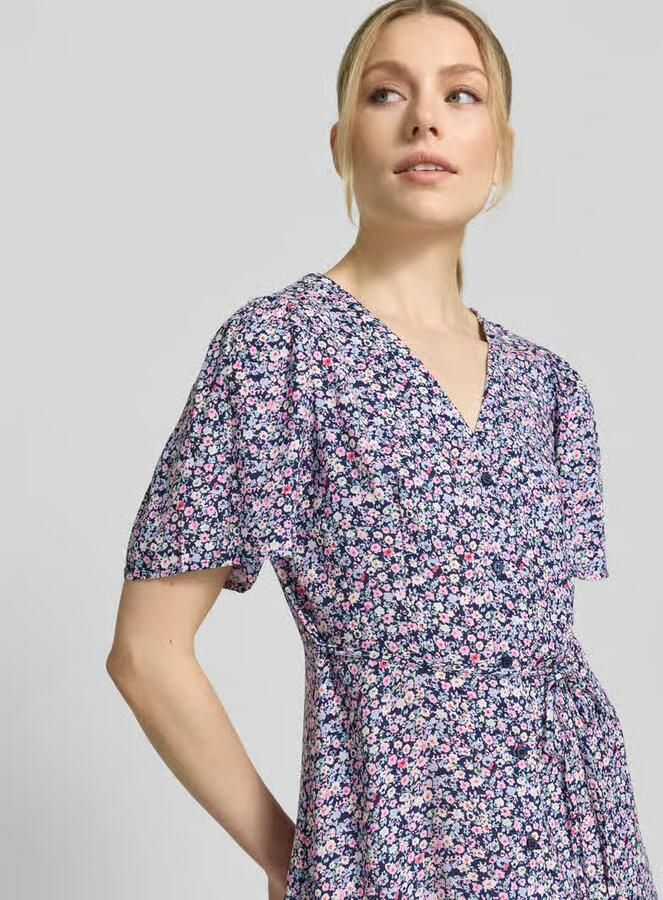 Vero Moda Licht uitlopend minijurkje van pure viscose model 'ALBA'
