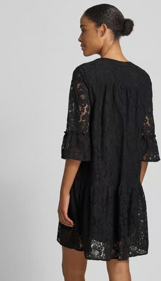 Vero Moda loose fit kanten jurk van katoenmix model 'HONEY'