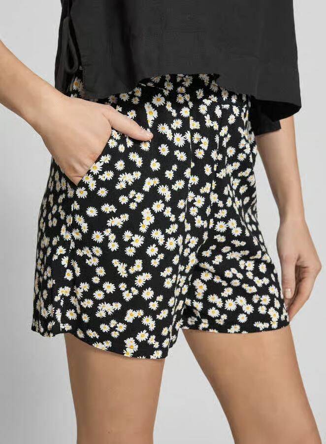Vero Moda Loose fit short van pure viscose model 'EASY JOY'
