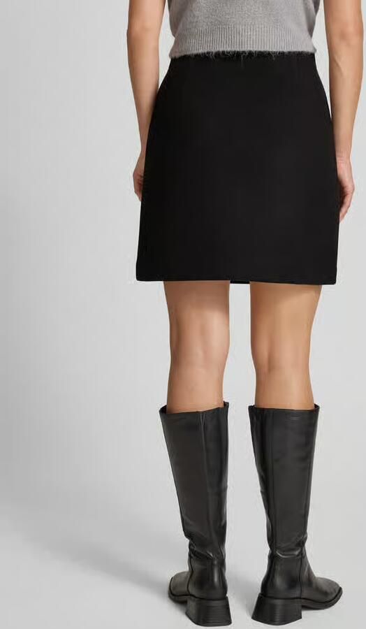 Vero Moda Minirok met steekzakken opzij model 'FORTUNEALLISON' - Foto 6