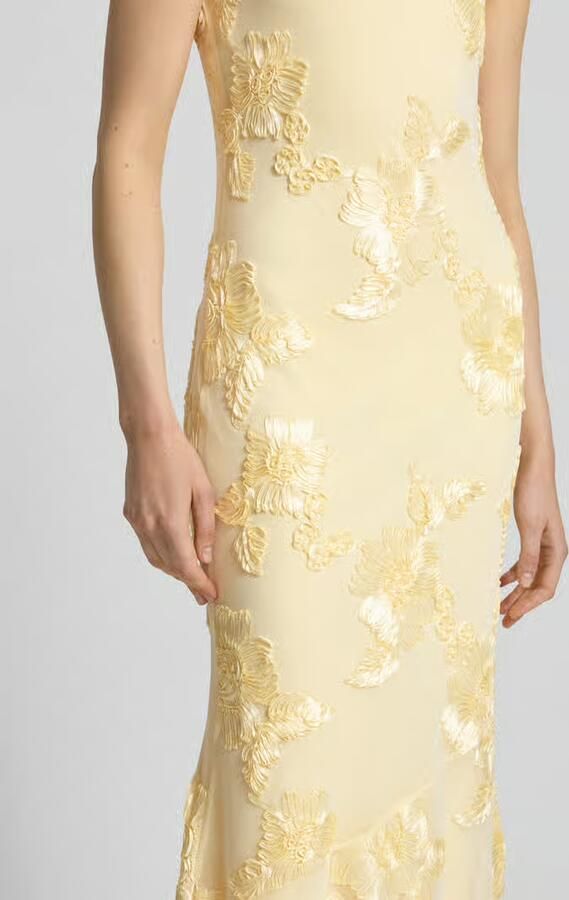 Vero Moda Nauwsluitende avondjurk met bloemen-details model 'QUINN'