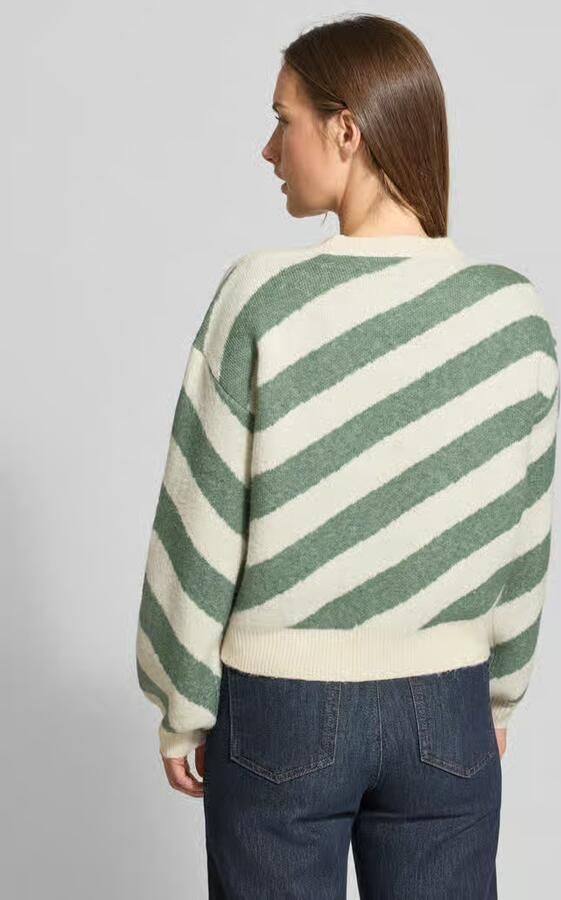 Vero Moda Regular fit gebreide pullover met extra brede schouders model 'LARA'