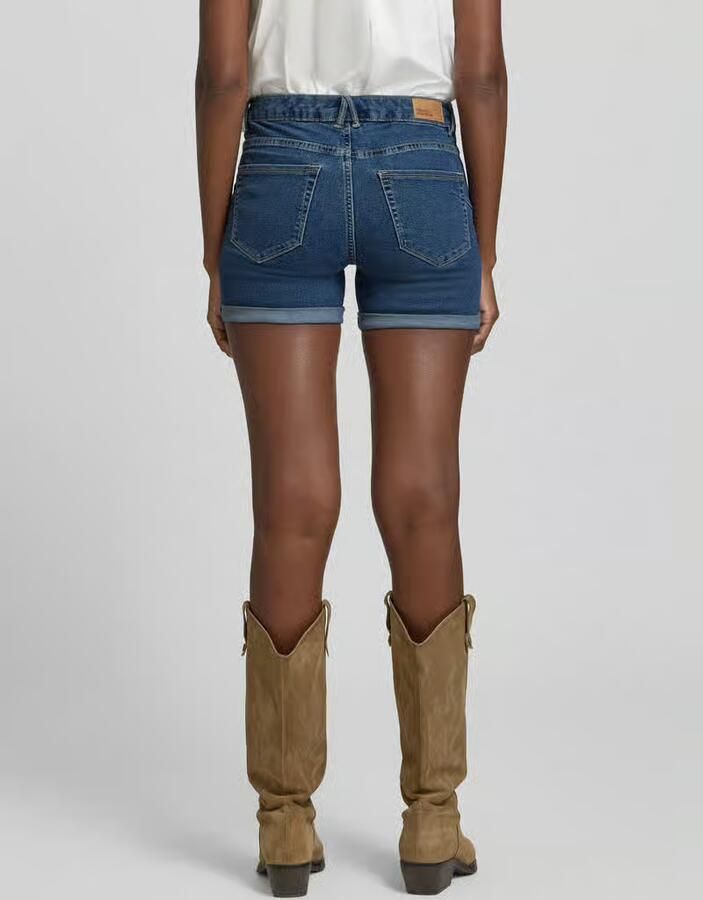 Vero Moda regular fit korte jeans van katoenmix model 'LUNA' - Foto 3