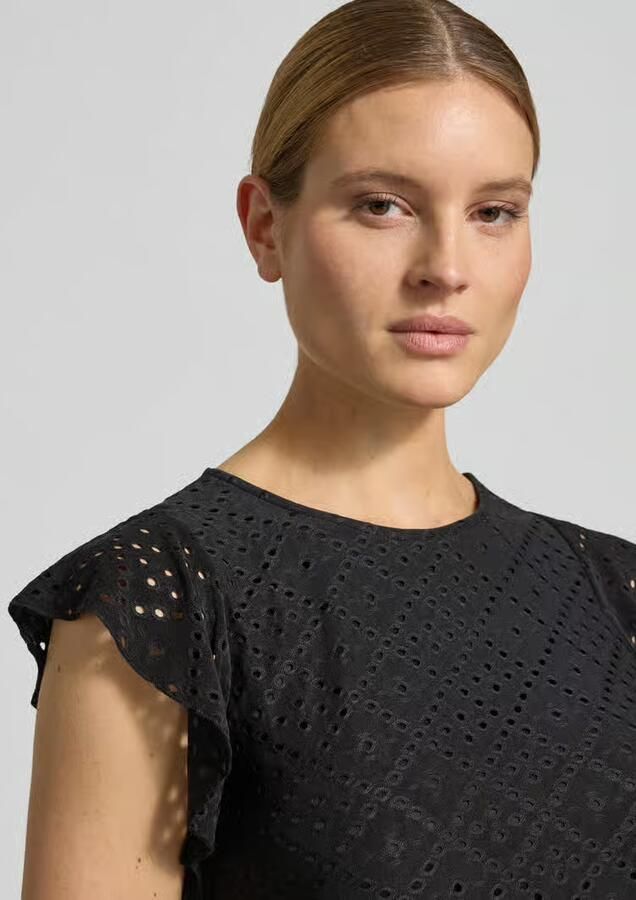 Vero Moda Regular fit T-shirt met ajourpatroon model 'TASSA'