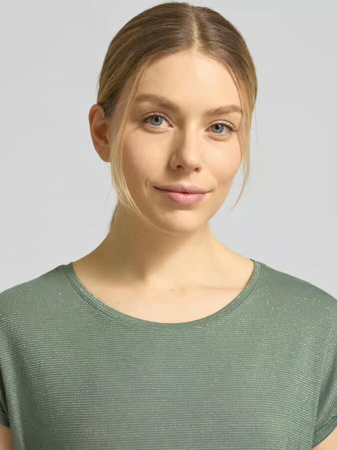 Vero Moda Relaxed fit T-shirt van Viscosemix Model 'LAVA'