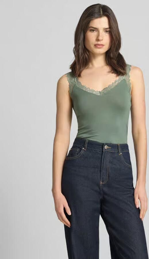 Vero Moda Regular fit top met bandjes en kant model 'ROSA' - Foto 10