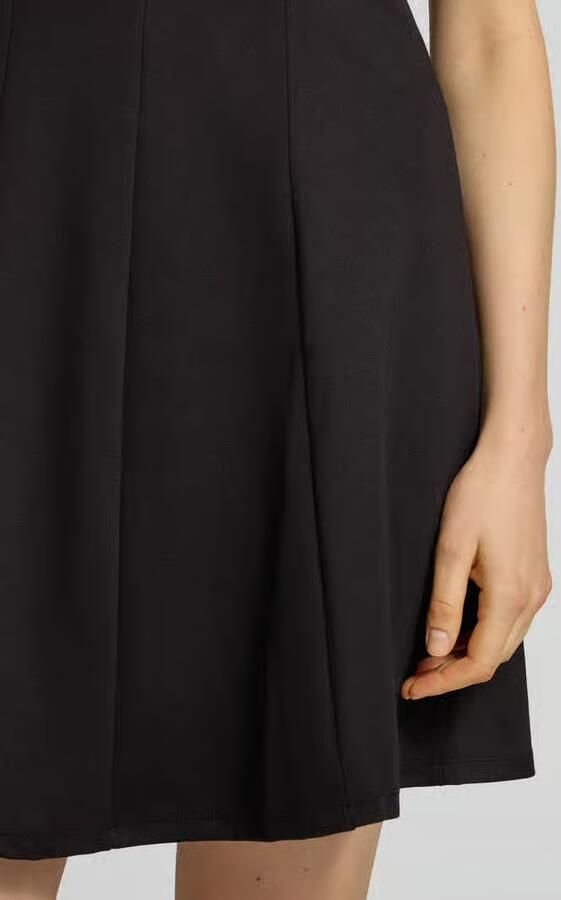 Vero Moda Uitlopend vrijetijdsjurk met deelnaden model 'ABBY'