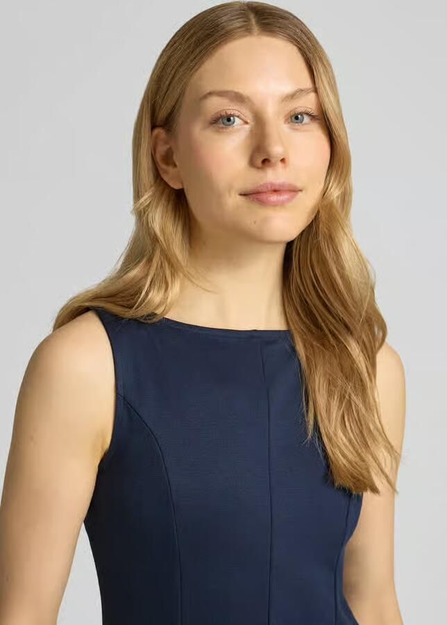 Vero Moda Uitlopend vrijetijdsjurk met deelnaden model 'ABBY'