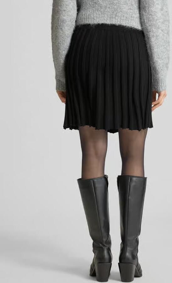 Vero Moda Uitlopende minirok in riblook model 'MARINA'