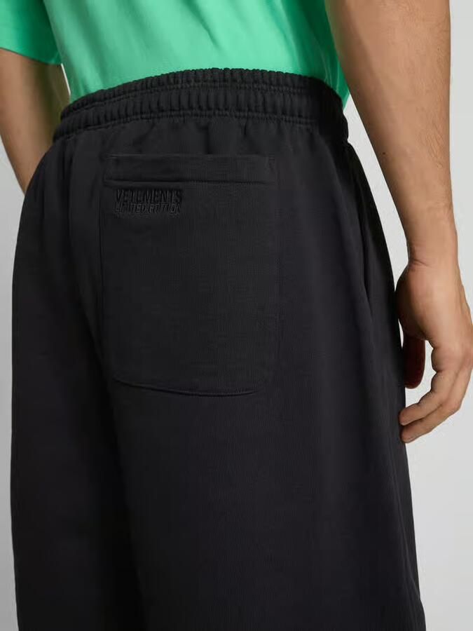 VETEMENTS Loose fit sweatshorts met achterzak
