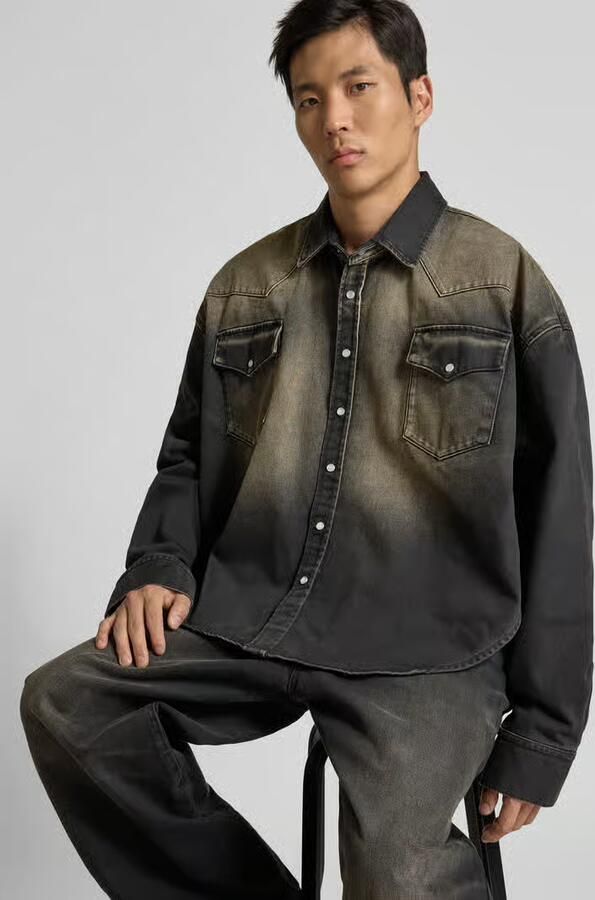 VETEMENTS relaxed fit jeanshemd in used-look