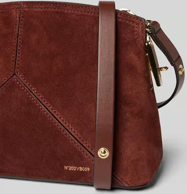 Victoria Beckham Schoudertas met reliëflogo