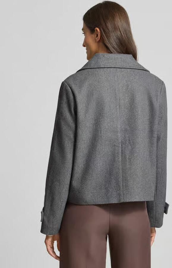 Vila Jack met reverskraag model 'SOLO'