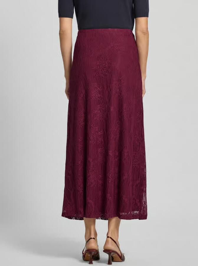 Vila Midirok van kant model 'FEMMA'