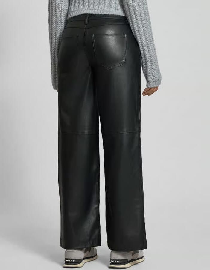 Vila Wide fit stoffen broek in leerlook model 'Annie'