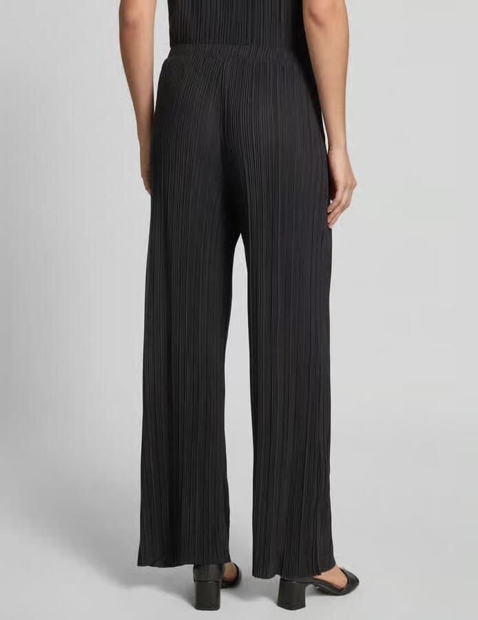 Vila Wide leg stoffen broek met plissévouwen model 'PLISA' - Foto 6