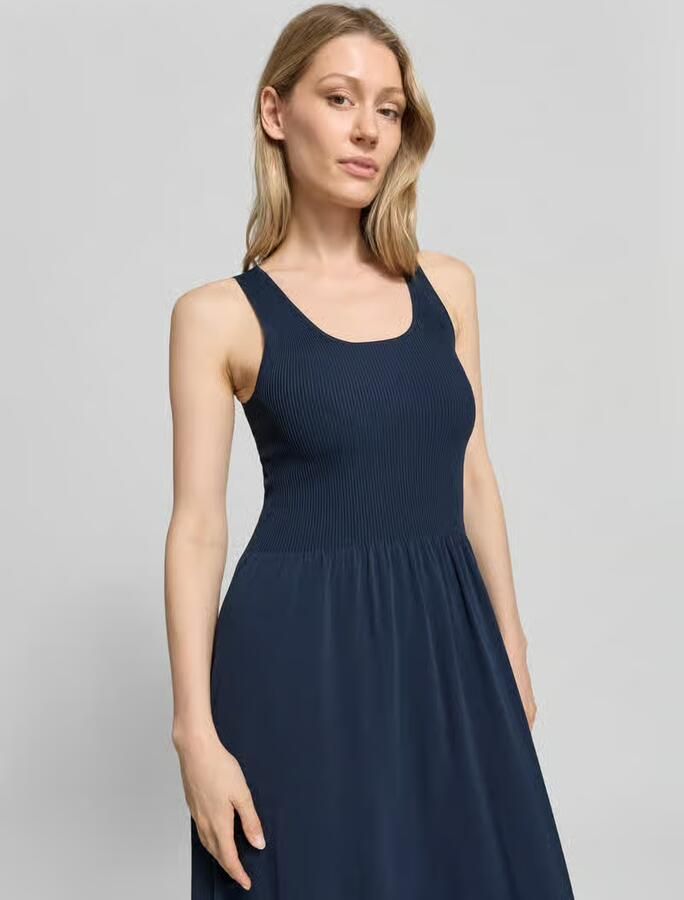 Weekend Max Mara A-lijn tricotjurk van viscosemix model 'CALIBRI'