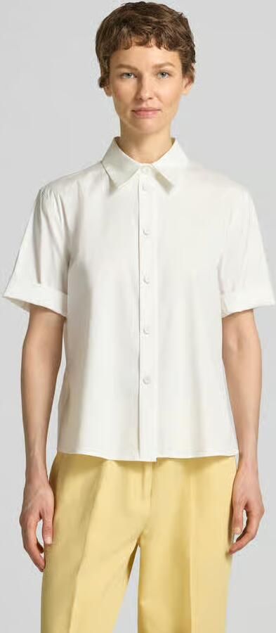 Windsor. Blouse met verlengde rug en kentkraag - Foto 4